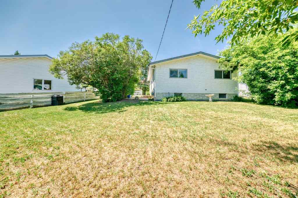 MLS® A2232755 - 418 Ellis Crescent  in Central High River High River, Residential