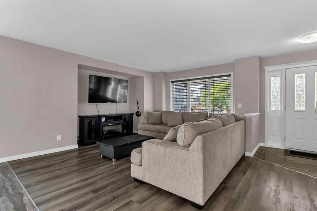 MLS® A2232757 - 178 Evansmeade Common NW in Evanston Calgary, Residential