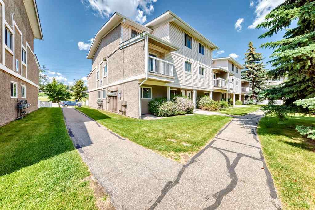 MLS® A2232768 - Unit #111 3015 51 Street SW in Glenbrook Calgary, Residential