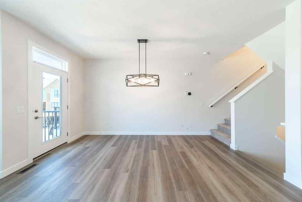 MLS® A2232784 - 707 Sovereign Common SW in Shaganappi Calgary, Residential