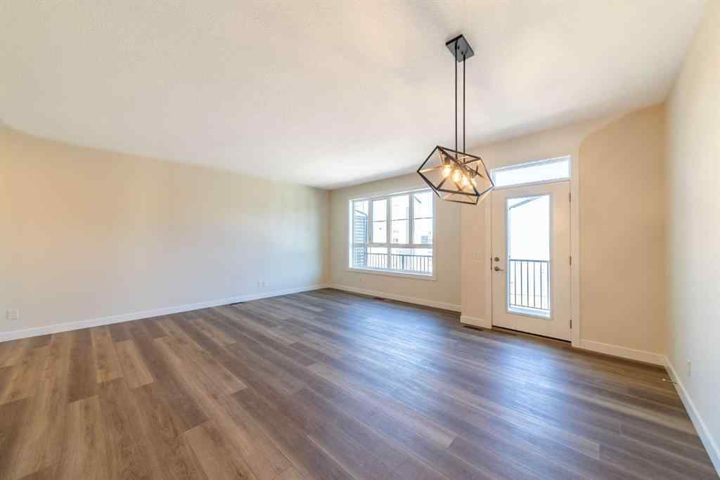MLS® A2232784 - 707 Sovereign Common SW in Shaganappi Calgary, Residential