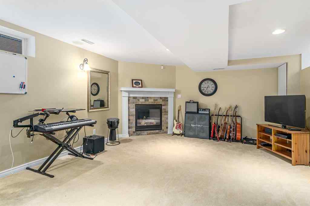 MLS® A2232793 - 721 52 Avenue SW in Windsor Park Calgary, Residential