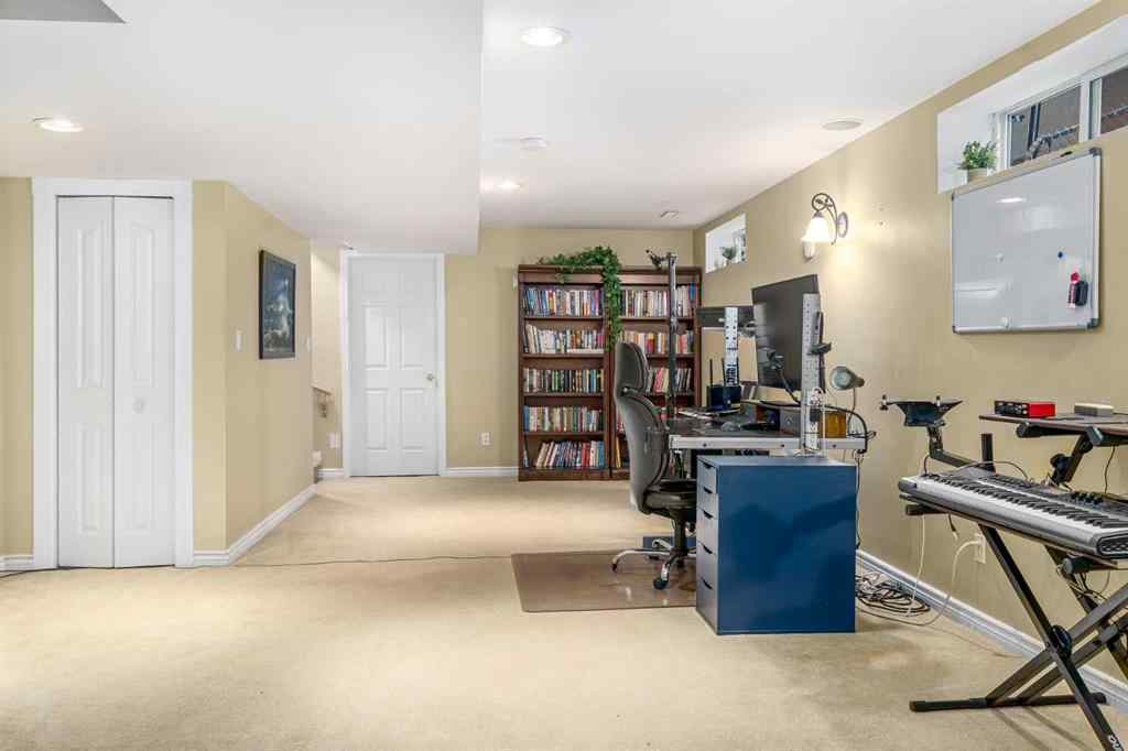 MLS® A2232793 - 721 52 Avenue SW in Windsor Park Calgary, Residential