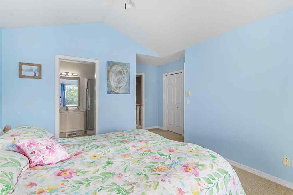 MLS® A2232793 - 721 52 Avenue SW in Windsor Park Calgary, Residential