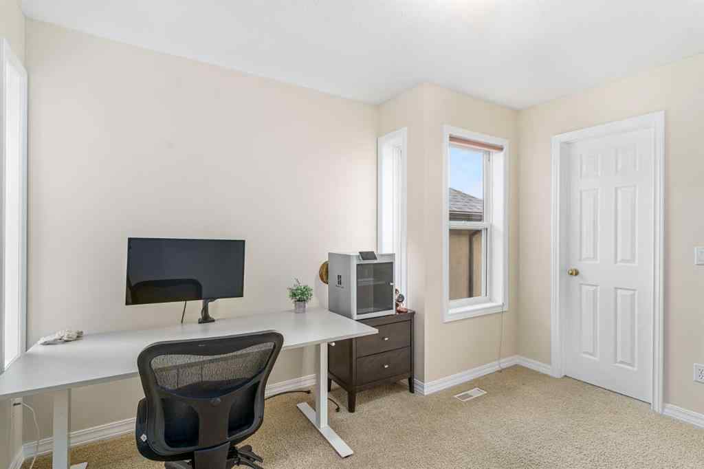 MLS® A2232793 - 721 52 Avenue SW in Windsor Park Calgary, Residential