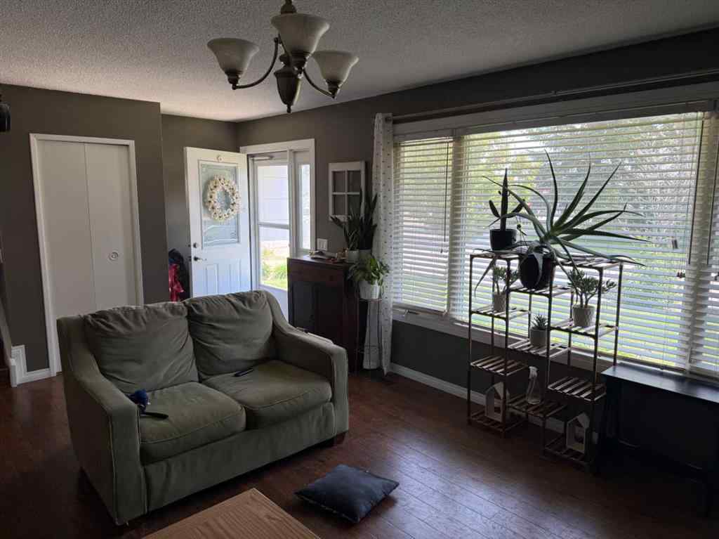 MLS® A2232805 - 3 St.Mary's Crescent  in West End Brooks, Residential