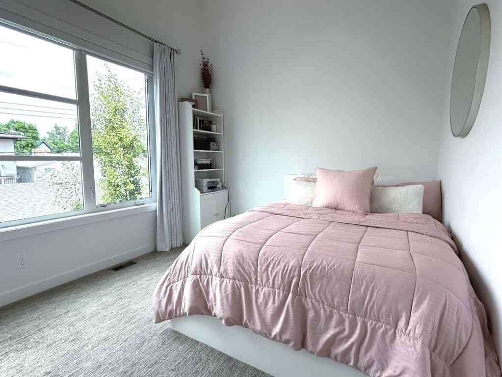 MLS® A2232812 - 2136 53 Avenue SW in North Glenmore Park Calgary, Residential
