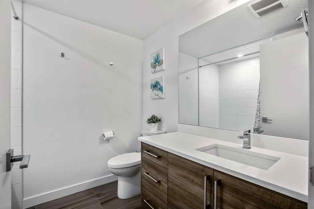 MLS® A2232812 - 2136 53 Avenue SW in North Glenmore Park Calgary, Residential