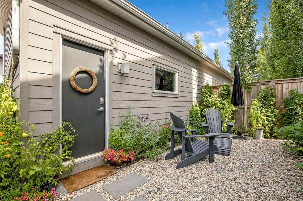 MLS® A2232812 - 2136 53 Avenue SW in North Glenmore Park Calgary, Residential