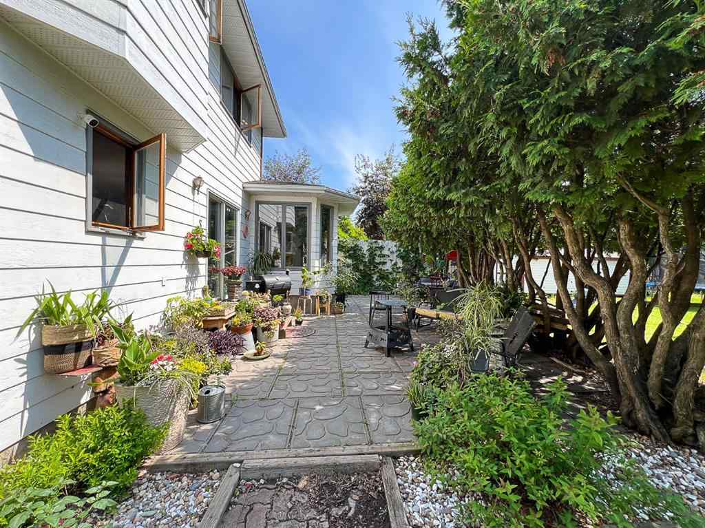 MLS® A2232820 - 4453 Silverwood Crescent   in NONE High Prairie, Residential