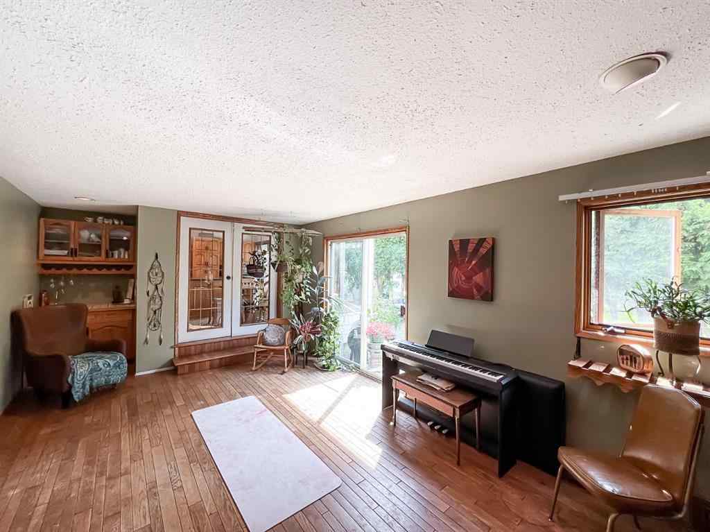 MLS® A2232820 - 4453 Silverwood Crescent   in NONE High Prairie, Residential