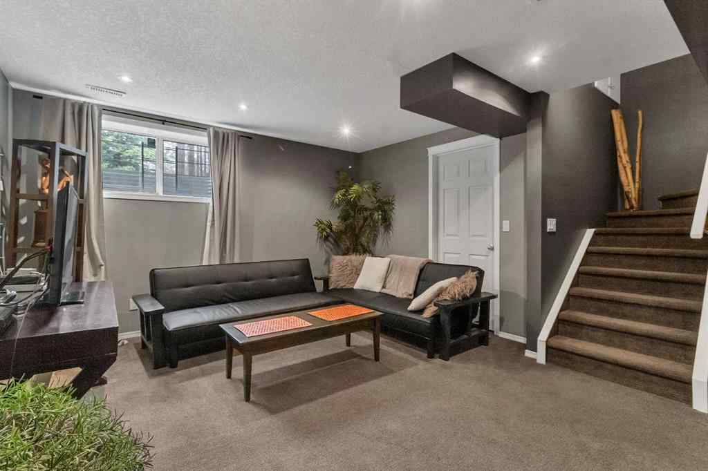 MLS® A2232841 - 74 Country Village Gate NE in Country Hills Village Calgary, Residential