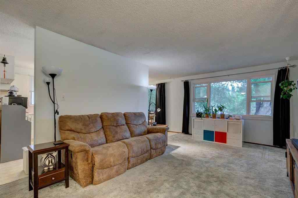 MLS® A2232874 - 628 Cantrell Drive SW in Canyon Meadows Calgary, Residential