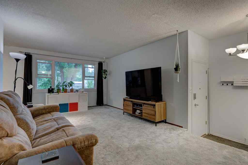 MLS® A2232874 - 628 Cantrell Drive SW in Canyon Meadows Calgary, Residential