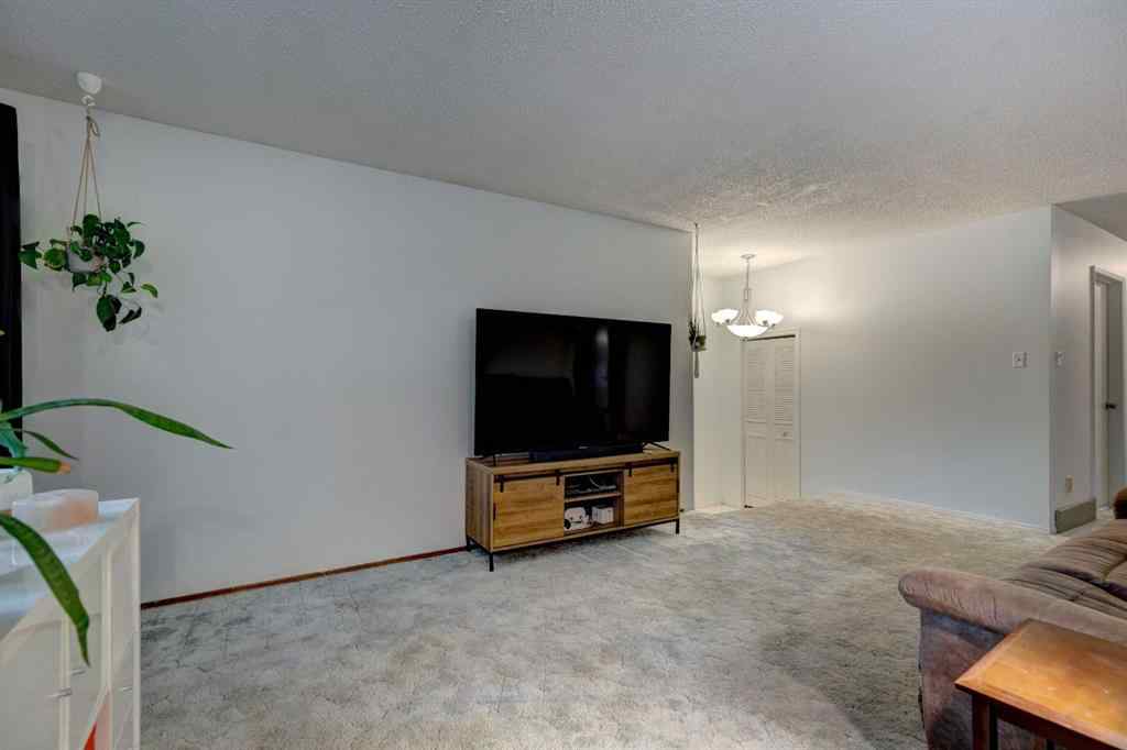 MLS® A2232874 - 628 Cantrell Drive SW in Canyon Meadows Calgary, Residential