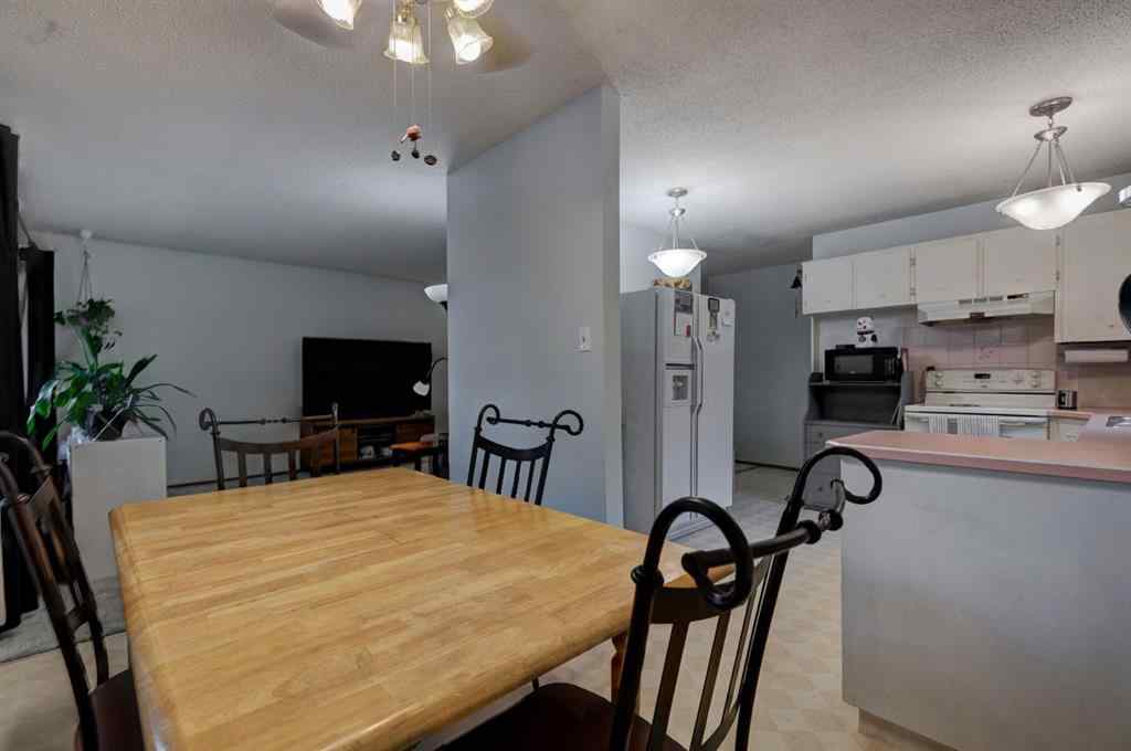 MLS® A2232874 - 628 Cantrell Drive SW in Canyon Meadows Calgary, Residential
