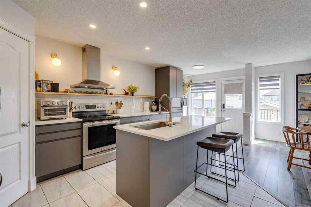 MLS® A2232898 - 202 Evansmeade Close NW in Evanston Calgary, Residential