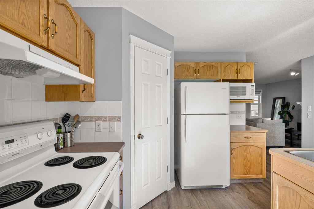 MLS® A2232902 - 137 Hidden Creek Gardens NW in Hidden Valley Calgary, Residential