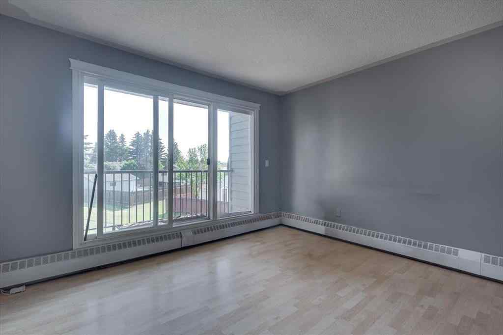 MLS® A2232911 - Unit #354 103 Hermary Street  in Highland Green Estates Red Deer, Residential