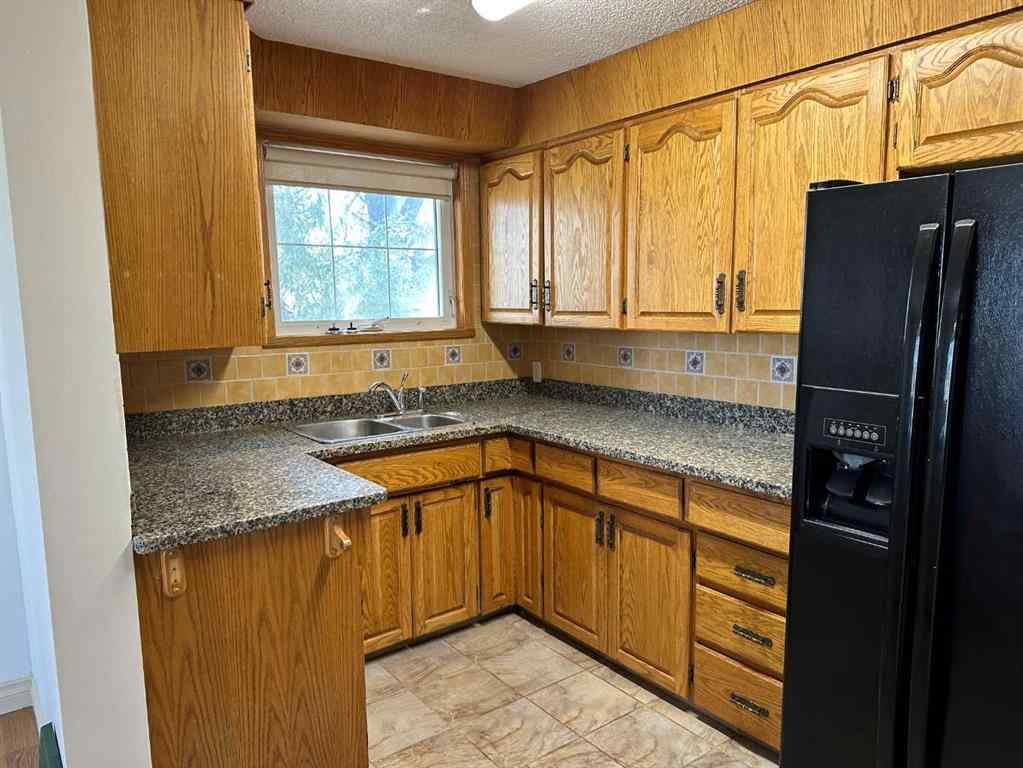 MLS® A2232916 - 6408 64 Street  in NONE Taber, Commercial