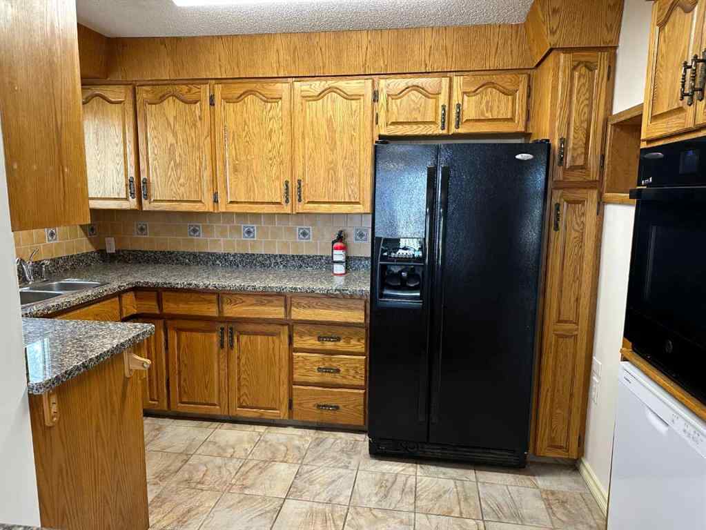 MLS® A2232916 - 6408 64 Street  in NONE Taber, Commercial