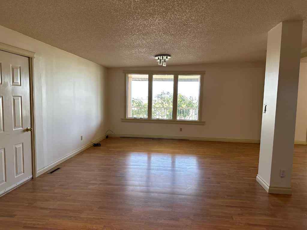 MLS® A2232916 - 6408 64 Street  in NONE Taber, Commercial