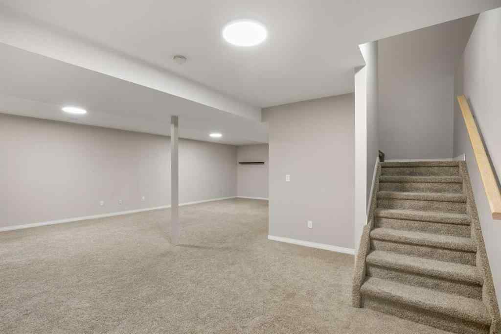 MLS® A2232931 - 5531 52 Avenue Close  in Dodds Lake Innisfail, Residential