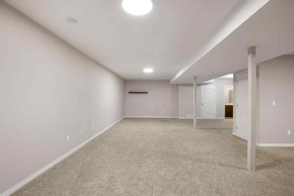 MLS® A2232931 - 5531 52 Avenue Close  in Dodds Lake Innisfail, Residential