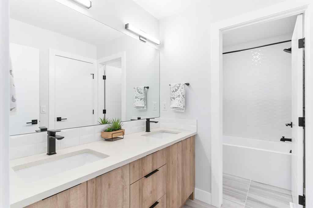 MLS® A2232942 - 105 South Shore View  in South Shores Chestermere, Residential