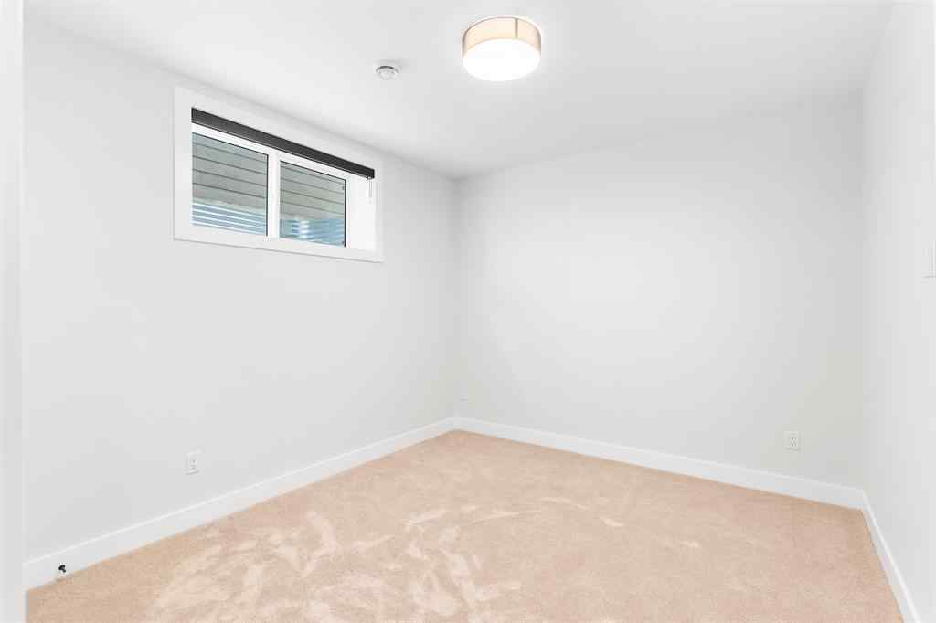 MLS® A2232942 - 105 South Shore View  in South Shores Chestermere, Residential