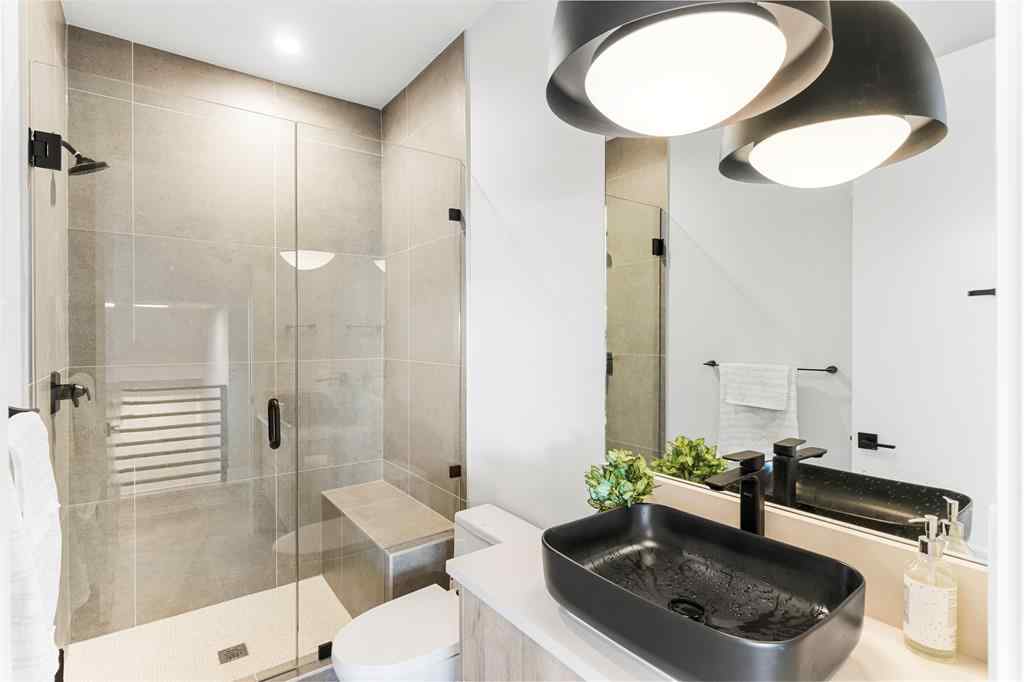MLS® A2232942 - 105 South Shore View  in South Shores Chestermere, Residential