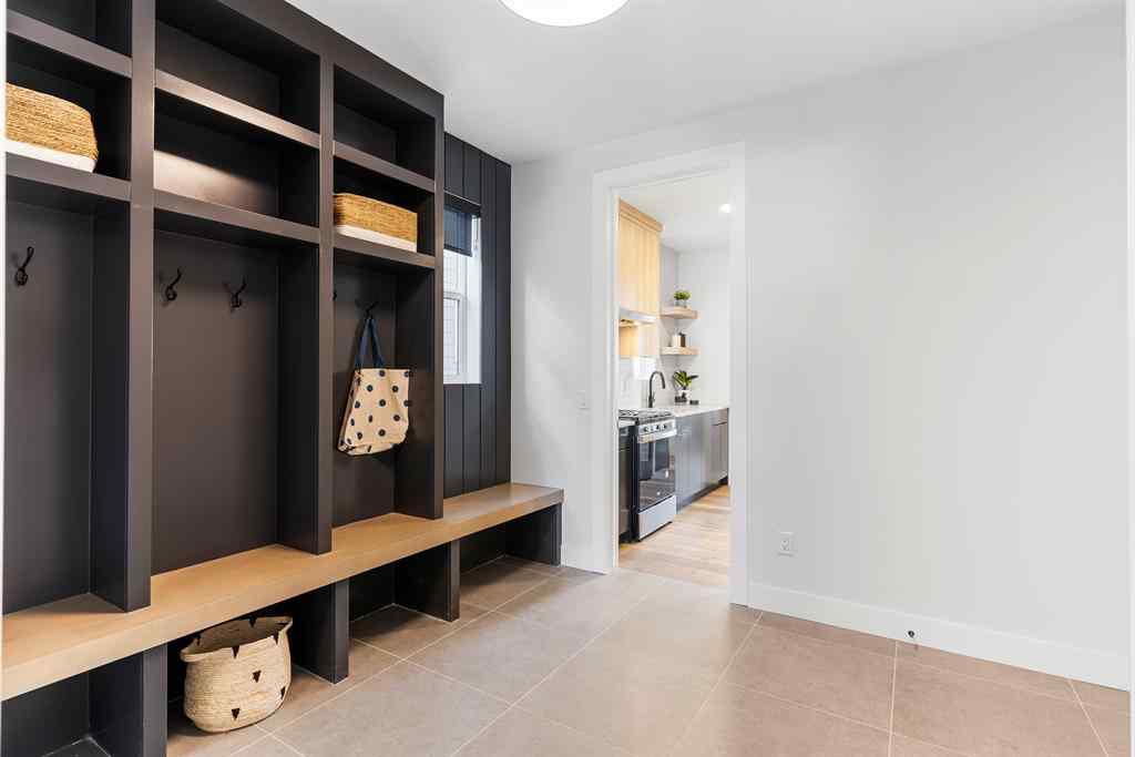 MLS® A2232942 - 105 South Shore View  in South Shores Chestermere, Residential