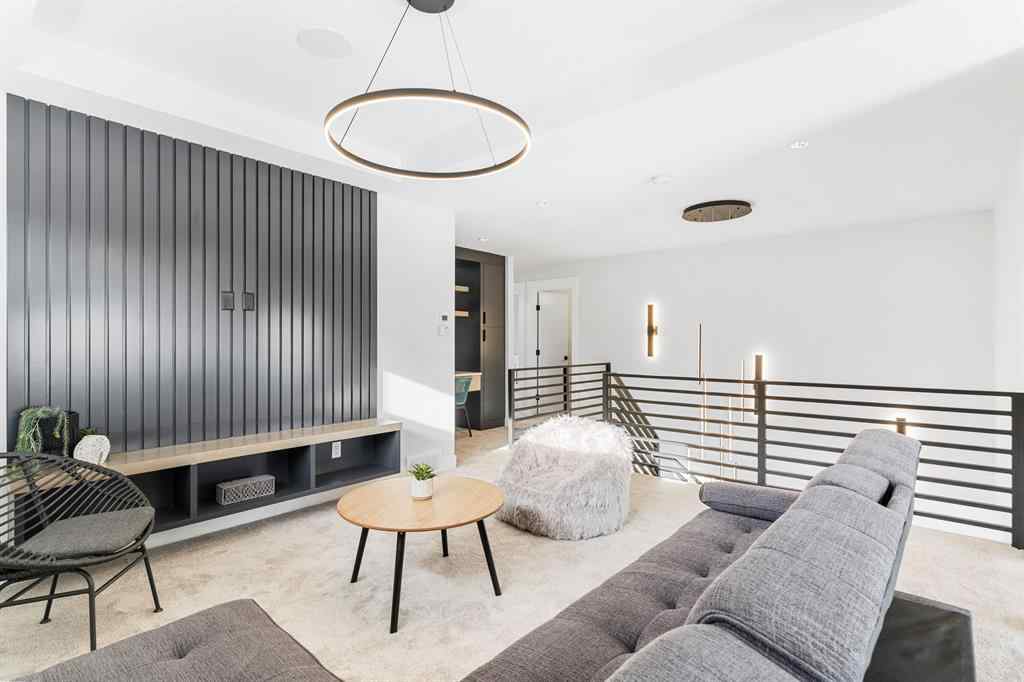 MLS® A2232942 - 105 South Shore View  in South Shores Chestermere, Residential