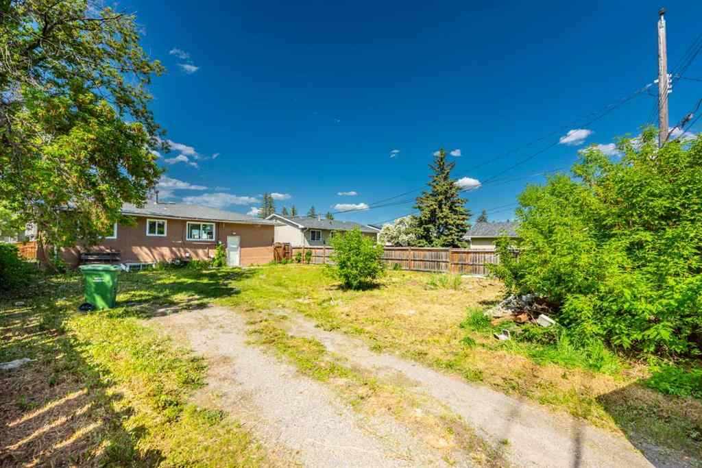 MLS® A2232945 - 5407 14 Avenue SE in Penbrooke Meadows Calgary, Residential