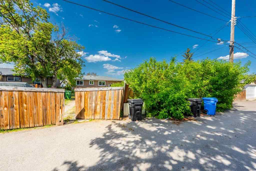 MLS® A2232945 - 5407 14 Avenue SE in Penbrooke Meadows Calgary, Residential