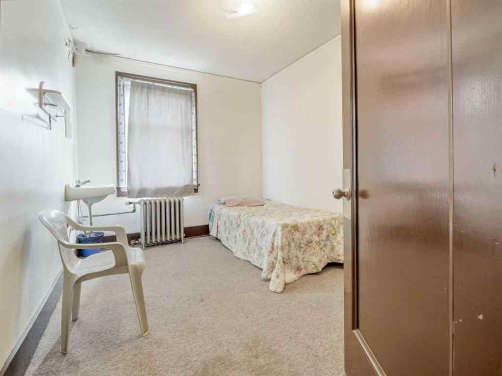 MLS® A2232986 - 7719 17 Avenue  in NONE Coleman, Commercial