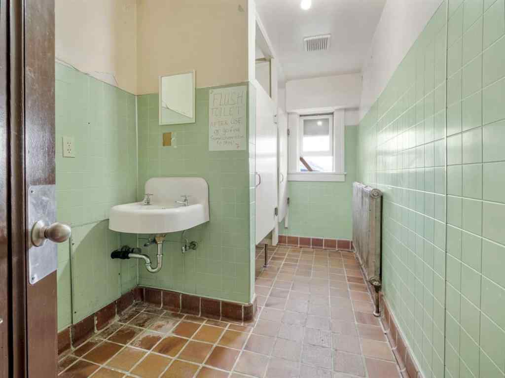 MLS® A2232986 - 7719 17 Avenue  in NONE Coleman, Commercial