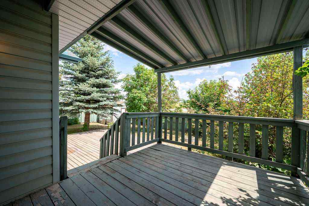 MLS® A2232993 - 269 Strathford Crescent  in Strathaven Strathmore, Residential