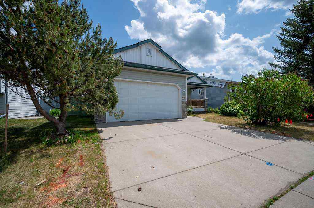 MLS® A2232993 - 269 Strathford Crescent  in Strathaven Strathmore, Residential