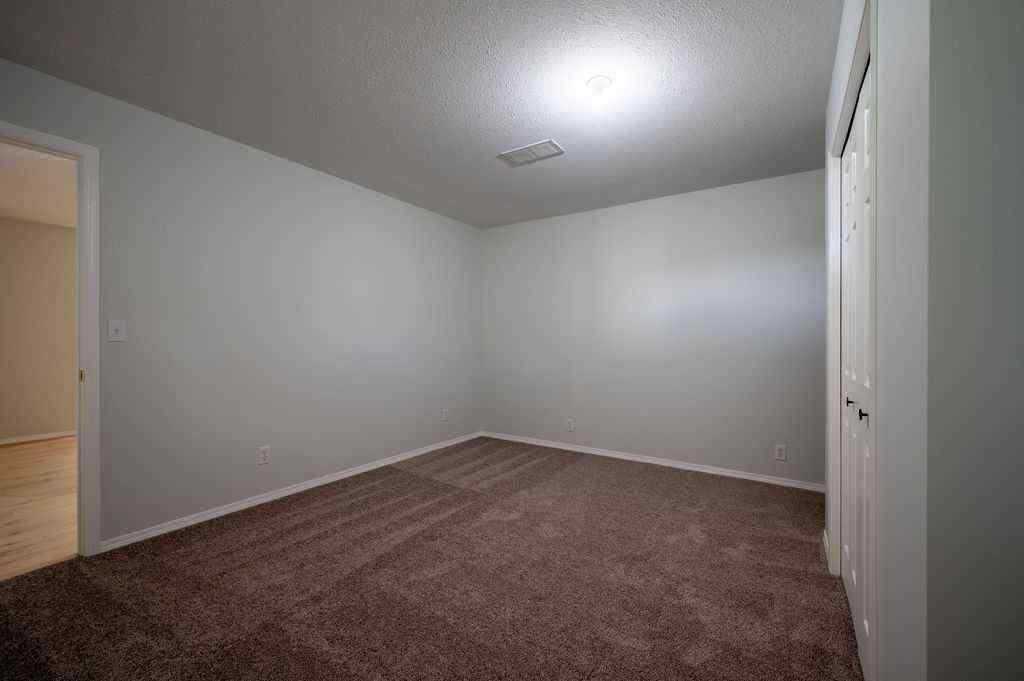 MLS® A2232993 - 269 Strathford Crescent  in Strathaven Strathmore, Residential