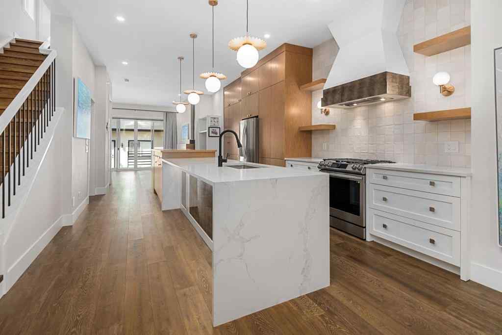 MLS® A2233001 - 2126A 52 Avenue SW in North Glenmore Park Calgary, Residential