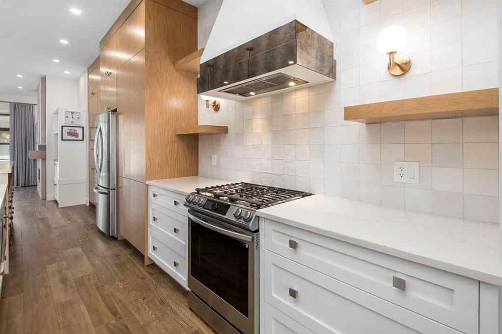 MLS® A2233001 - 2126A 52 Avenue SW in North Glenmore Park Calgary, Residential