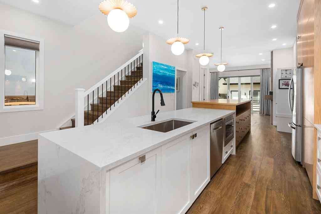 MLS® A2233001 - 2126A 52 Avenue SW in North Glenmore Park Calgary, Residential