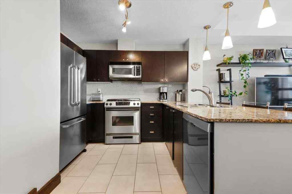 MLS® A2233012 - Unit #203 118 34 Street NW in Parkdale Calgary, Residential