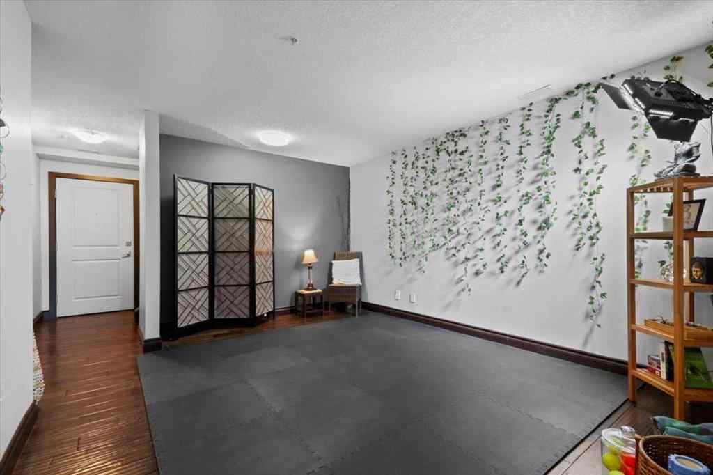 MLS® A2233012 - Unit #203 118 34 Street NW in Parkdale Calgary, Residential