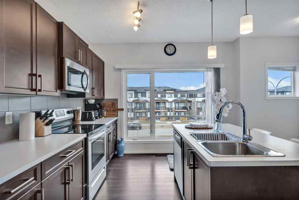 MLS® A2233018 - 569 savanna Boulevard NE in Saddle Ridge Calgary, Residential
