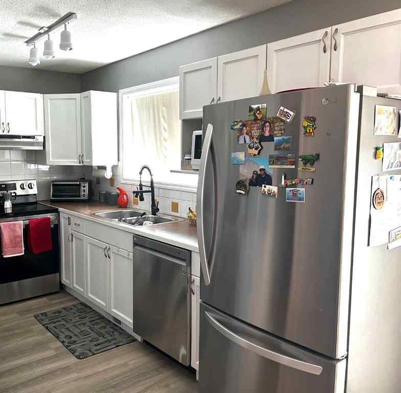 MLS® A2233031 - 259 16 Street E in East End Brooks, Residential