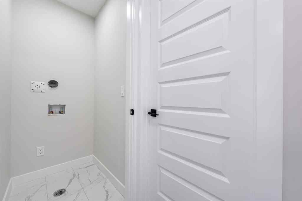 MLS® A2233048 - 92 Waterford Manor  in Waterford Chestermere, Residential