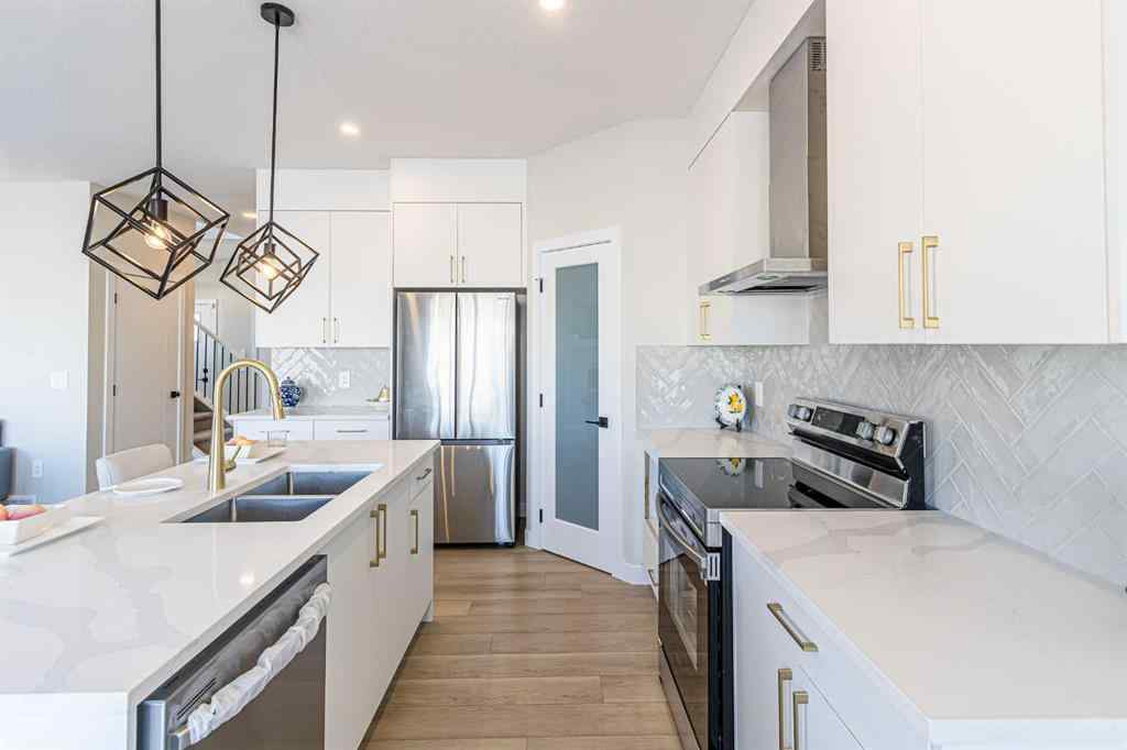 MLS® A2233055 - 8 Waterford Manor  in NONE Chestermere, Residential