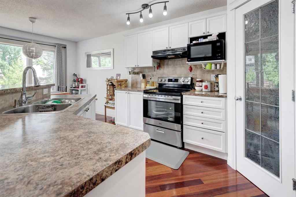 MLS® A2233056 - 992 Copperfield Boulevard SE in Copperfield Calgary, Residential